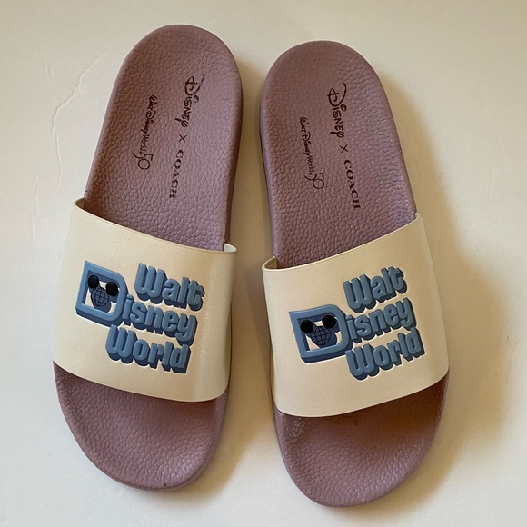Disney x Coach Sport Slide with Walt Disney World and Mickey Mouse - Picture 13 of 13